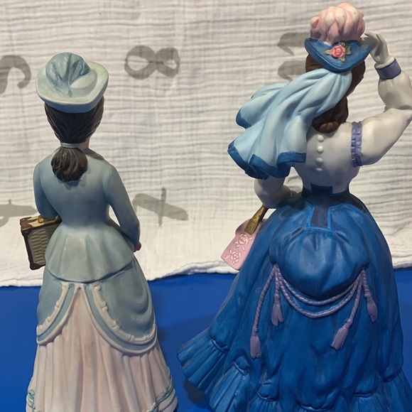 Mrs. P.F.E Albee 6 piece Collection. Make offer - Picture 6 of 16